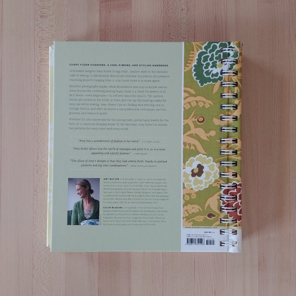 **SOLD** Amy Butler’s InStitches Simple and Stylish Sewing Book - Picture 10 of 11